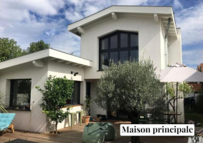 Maison d'architecte 4 chambres Piscine